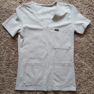 Folds Wear Women's V-Neck 3-Pocket Scrub Top